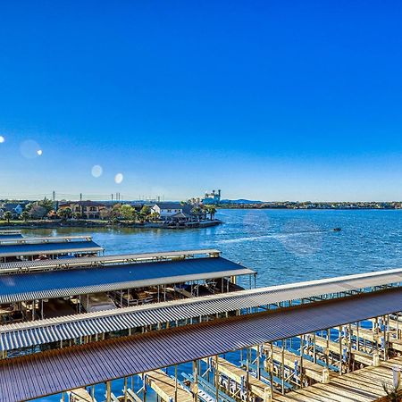 The Waters Condo Building 3 Horseshoe Bay Extérieur photo
